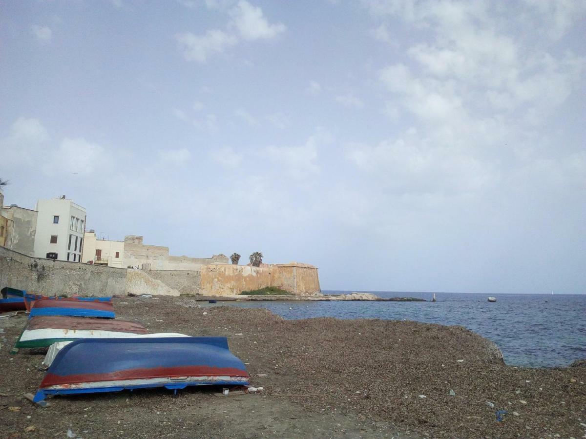 Appartamento Tra Mare E Storia Trapani Exterior photo